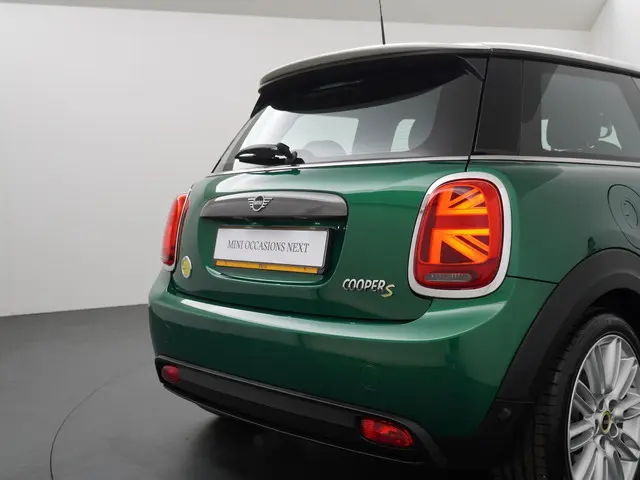 MINI Electric Essential 33 kWh 2020 Elektrisch 26