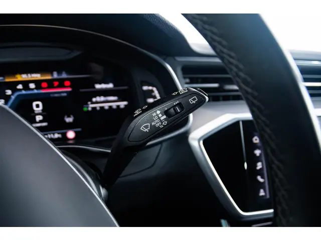 Audi A6 Avant 55 TFSI 2022 Benzine 56