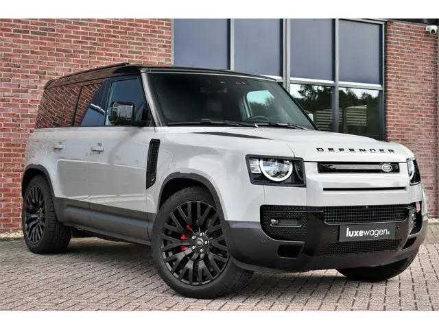Land Rover Defender 110 3.0 D250 2023 Diesel 19
