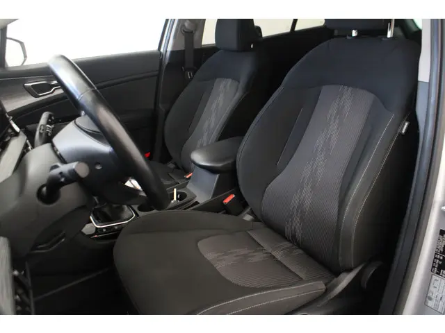 Kia Sportage 1.6 T-GDi MHEV ComfortLine 2022 Benzine 11