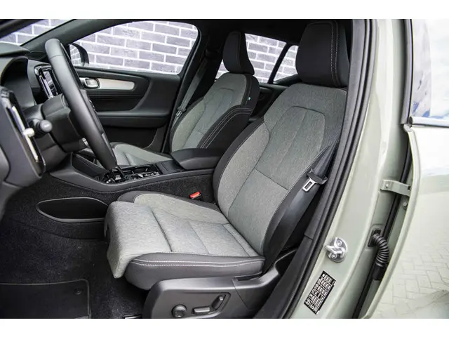 Volvo XC40 2.0 B4 Plus Dark 2025 Benzine 6