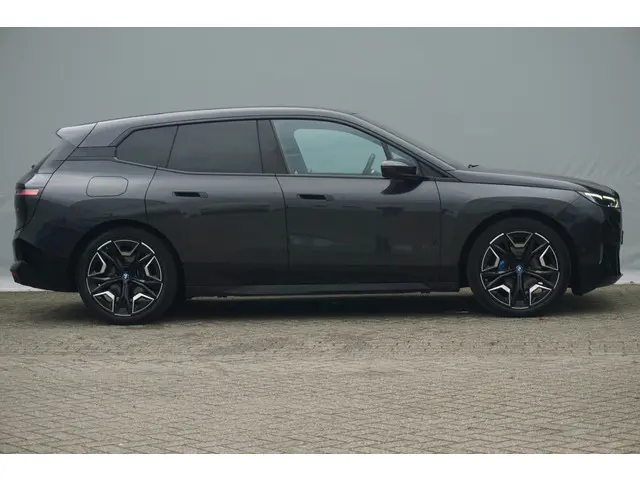 BMW iX xDrive50 M Sport 2023 Elektrisch 4