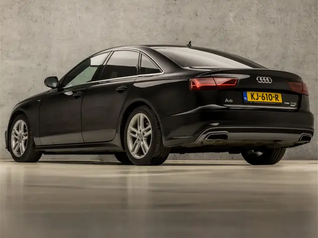 Audi A6 Limousine 1.8 TFSI S-Line Sport 2016 Benzine 3