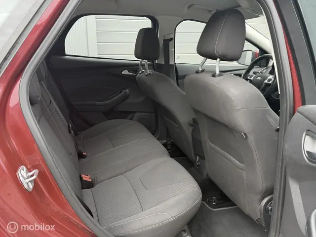 Ford Focus Wagon 1.6 EcoBoost Titanium 2012 Benzine 15