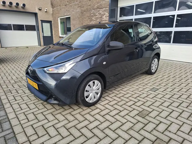 Toyota Aygo 1.0 VVT-i x-fun 2019 Benzine 21
