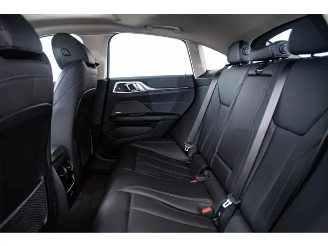 BMW i4 eDrive40 84 kWh 2023 Elektrisch 18