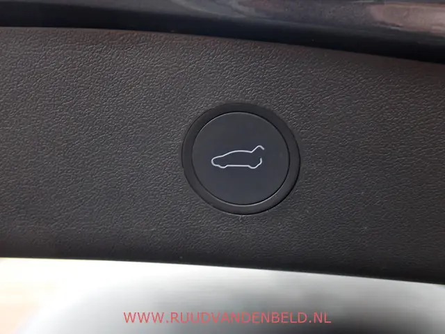 Tesla Model 3 LONG RANGE AWD 75kWh 2020 Elektrisch 11