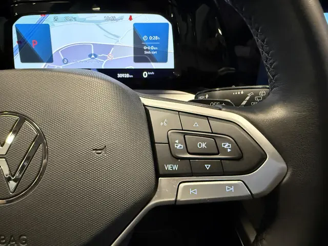 Volkswagen Golf 1.0 eTSI Life Business 2024 Benzine 14