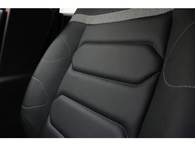 Citroën ë-C4 Shine 50 kWh 2021 Elektrisch 32