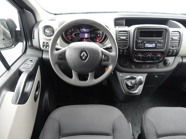 Renault Trafic 1.6 dCi Euro 6 T29 L2 Luxe- 2019 Diesel 6