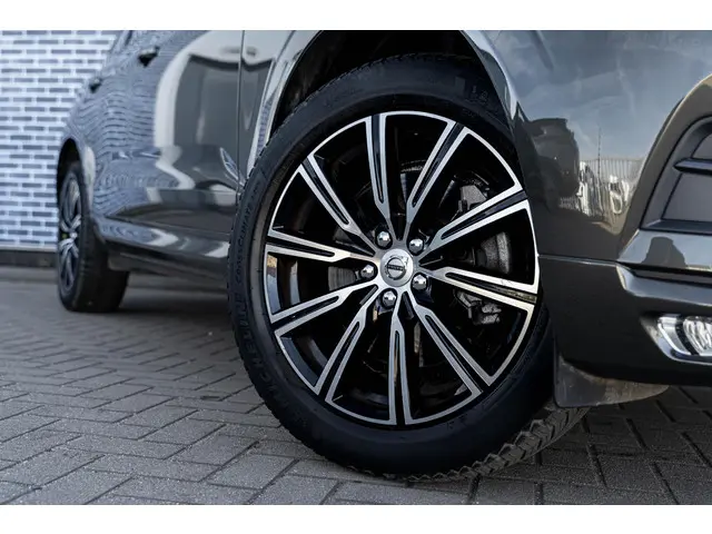 Volvo XC60 T5 Momentum 2018 Benzine 4
