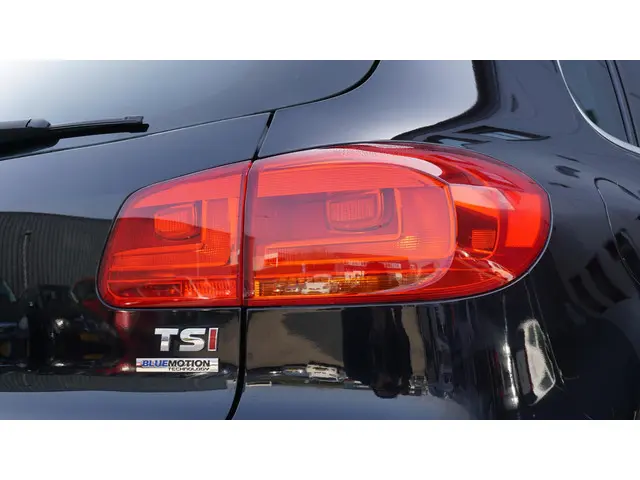 Volkswagen Tiguan 1.4 TSI 122pk Sport&Style 2012 Benzine 35