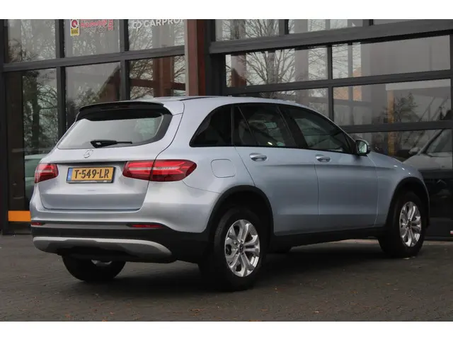 Mercedes-Benz GLC 250 4MATIC Business 2017 Benzine 12