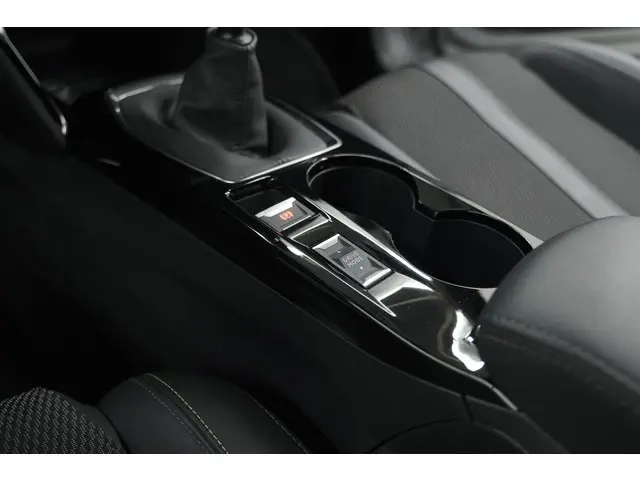 Peugeot 208 PureTech 100 GT 2024 Benzine 56