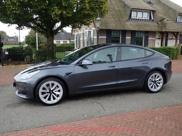 Tesla Model 3 LONG RANGE AWD 75kWh 2020 Elektrisch 6