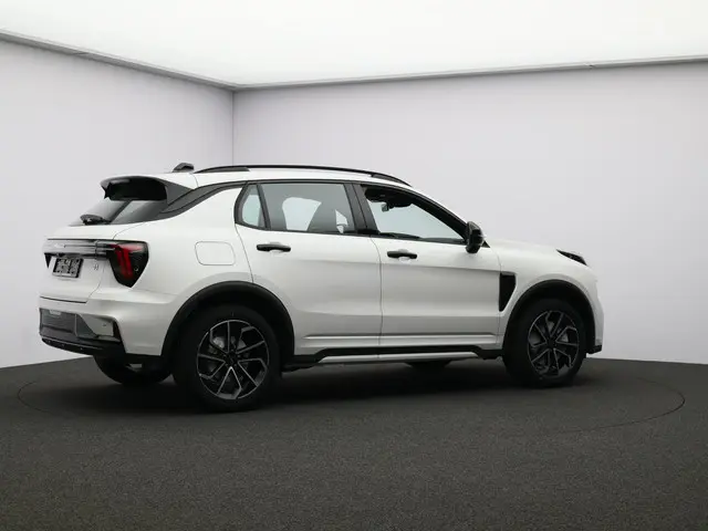 Lynk & Co 01 1.5 Core 2025 Hybride Benzine 10