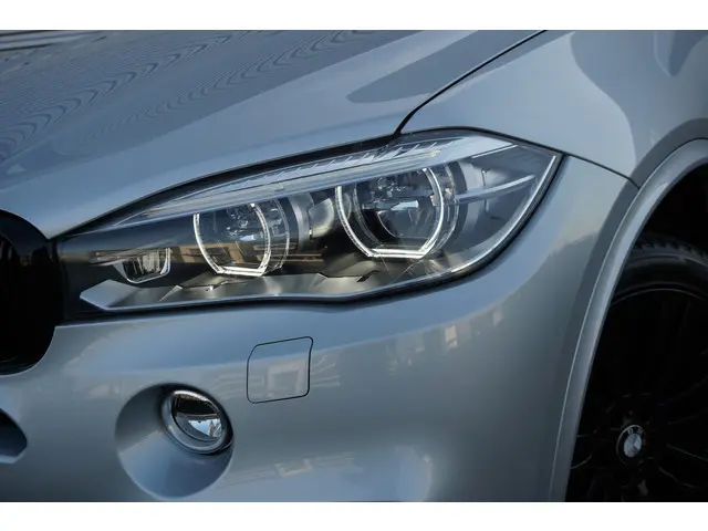 BMW X5 xDrive30d High Executive M Sport 2015 Diesel 8