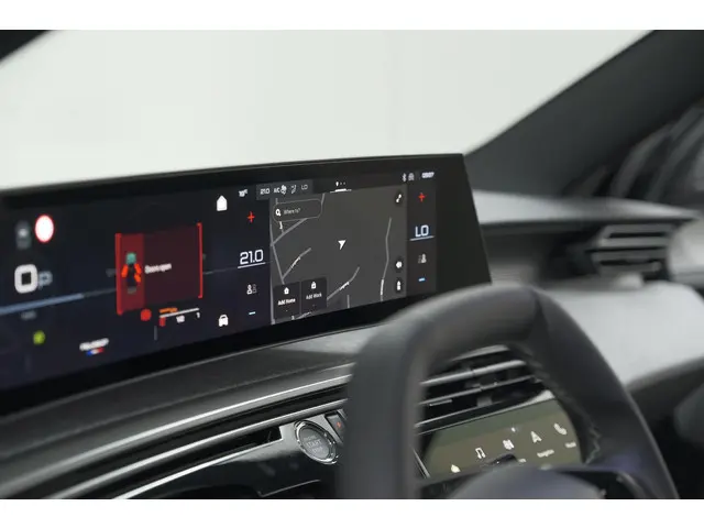 Peugeot 3008 Hybrid 145 e-DCS6 GT 2025 Hybride Benzine 47