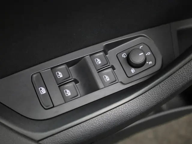 Škoda Karoq 1.5TSI/150PK ACT Sportline DSG 2025 Benzine 22