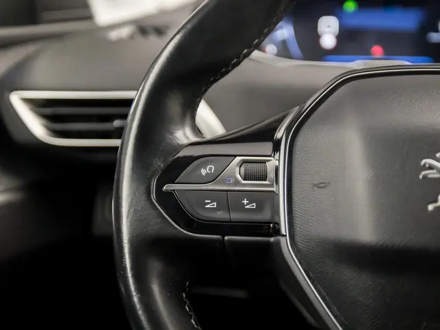 Peugeot 3008 1.2 PureTech Allure Sport 2019 Benzine 16