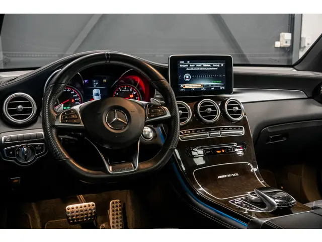 Mercedes-Benz GLC AMG 63 S 4MATIC+ 2018 Benzine 8