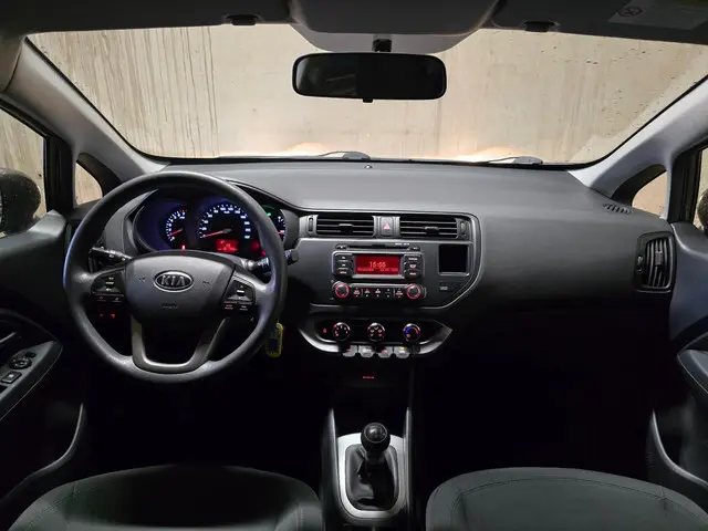 Kia Rio 1.2 CVVT Plus Pack 2012 Benzine 24