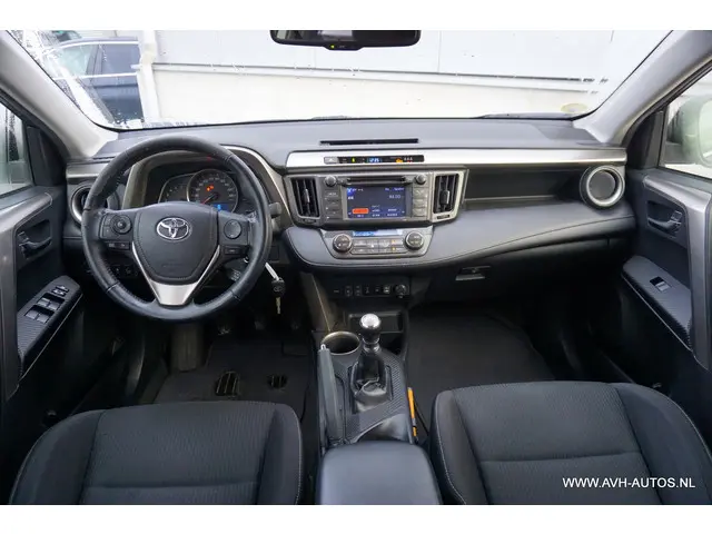 Toyota RAV4 2.2D Dynamic 4WD 2013 Diesel 5