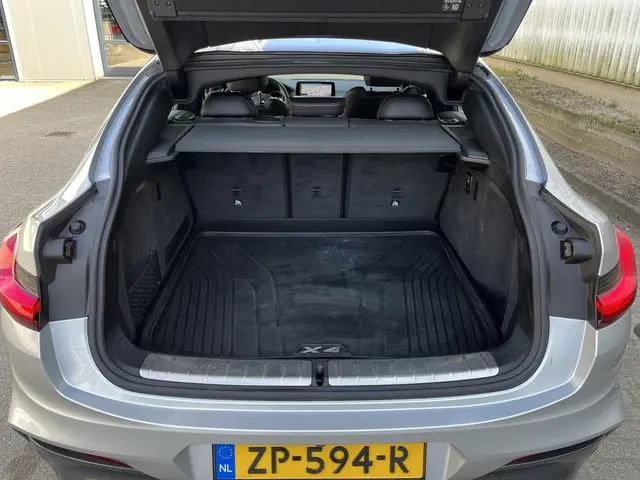 BMW X4 xDrive30i High Executive M-Sport 2019 Benzine 37