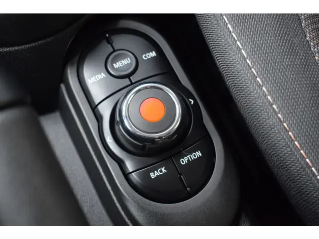 MINI One Mini 1.5 Essential 2021 Benzine 22
