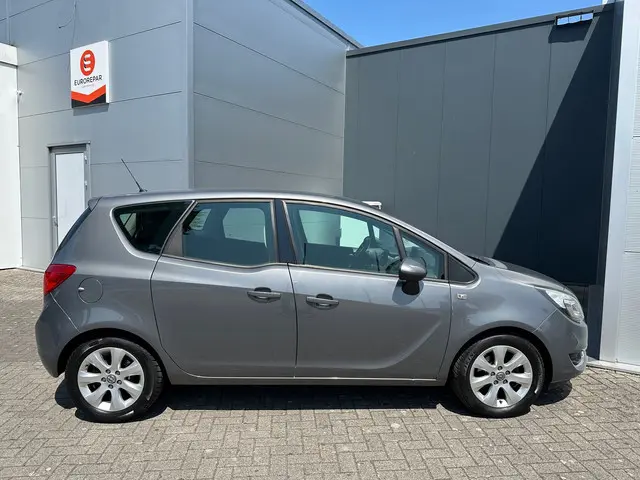 Opel Meriva 2