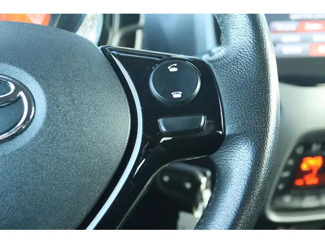 Toyota Aygo 1.0 VVT-i X-JOY AUT. 2019 Benzine 20