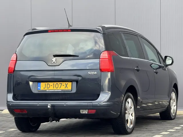 Peugeot 5008 1.2 PureTech Style 7p. 2016 Benzine 13