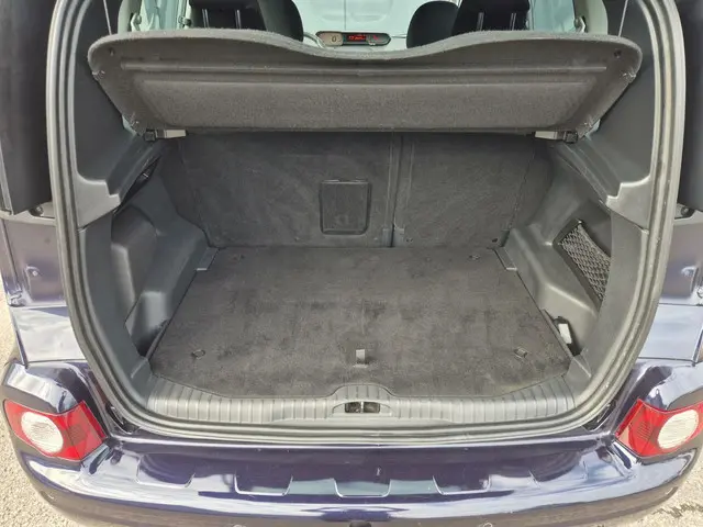 Citroën C3 Picasso 1.2 PureTech Exclusive 2015 Benzine 18