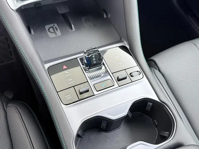 BYD SEAL U 1.5 DM-i FWD Boost 2025 Hybride Benzine 42