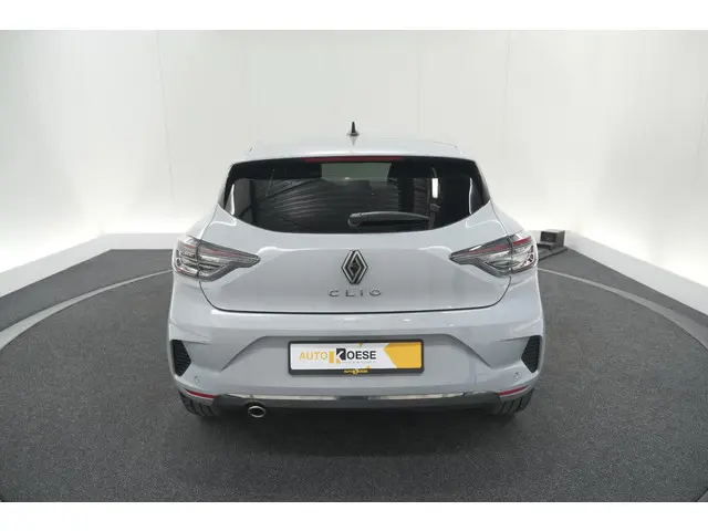 Renault Clio TCe 90 GPF techno 2025 Benzine 66