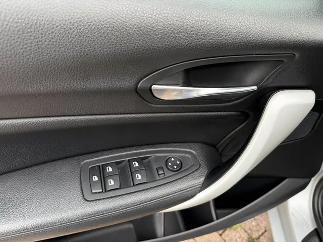 BMW 1 Serie 114i Business+ 2012 Benzine 9