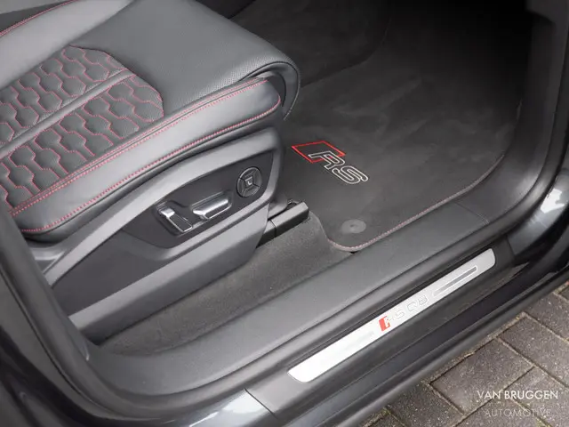 Audi RSQ8 4.0 TFSI V8 quattro 2021 Benzine 18