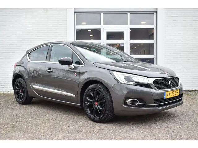 DS DS 4 PureTech 130 Performance Line 2017 Benzine 10
