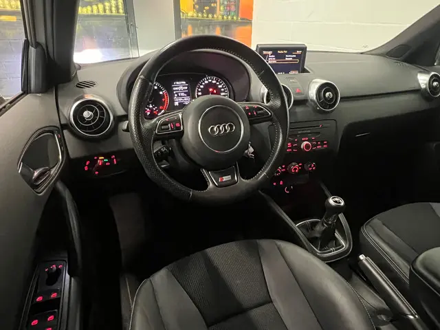 Audi A1 Sportback 1.4 TFSI Pro Line S 2013 Benzine 8