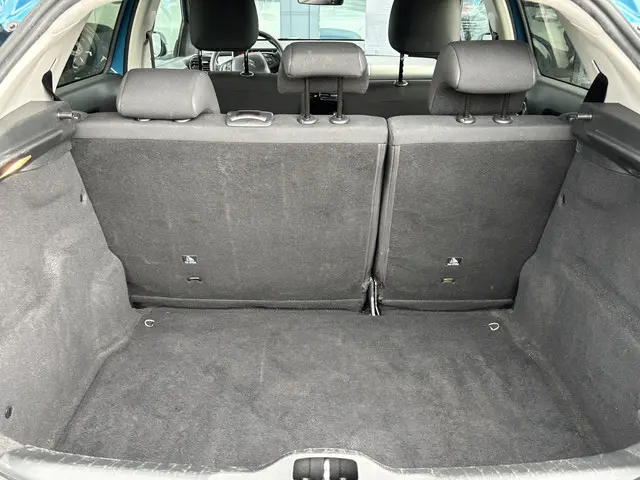 Citroën C4 Cactus 1.2 PureTech Shine 2018 Benzine 13