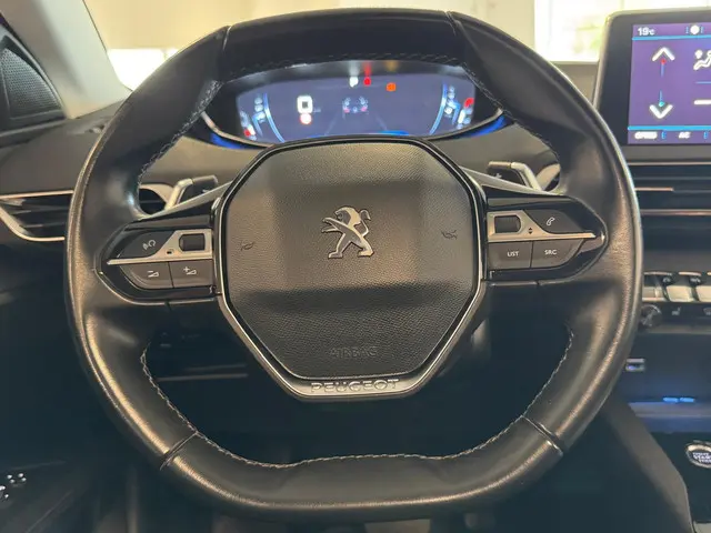Peugeot 3008 1.2 GT-LINE 2020 Benzine 18