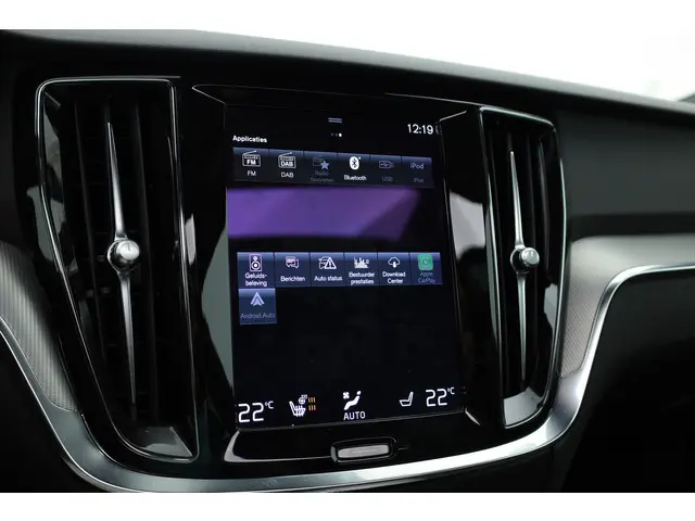 Volvo V60 2.0 B4 R-Design 2020 Hybride Benzine 19