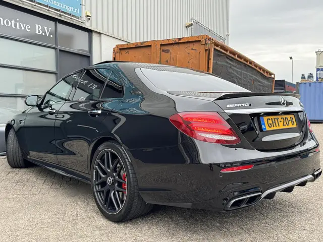 Mercedes-Benz E-Klasse AMG 63 S 4MATIC+ 2019 Benzine 9