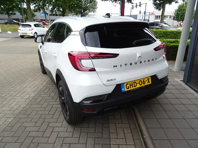 Mitsubishi ASX 1.3 DI-T Intense+ 2025 Hybride Benzine 8