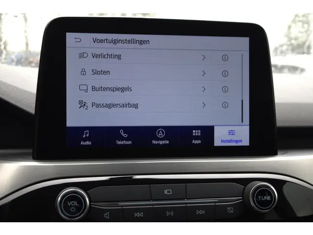 Ford Kuga 2.5 FHEV Titanium 2023 Hybride Benzine 42