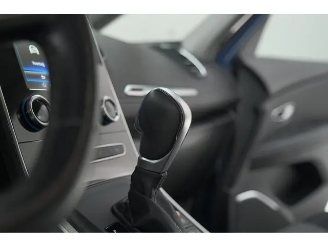 Renault Scénic TCe 140 EDC Bose 2021 Benzine 55