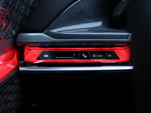 BMW 7 Serie M760e xDrive 2025 Hybride Benzine 36