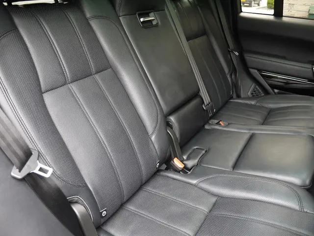 Land Rover Range Rover 4.4 SDV8 Autobiography 2013 Diesel 37