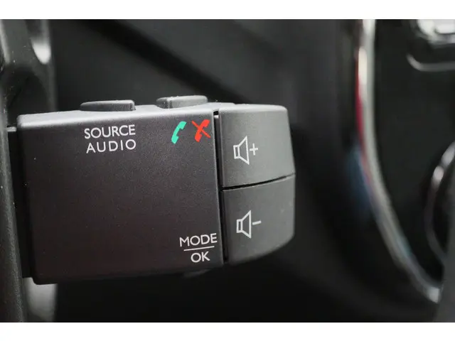 Renault Captur 1.2 TCe Dynamique Automaat 2013 Benzine 32