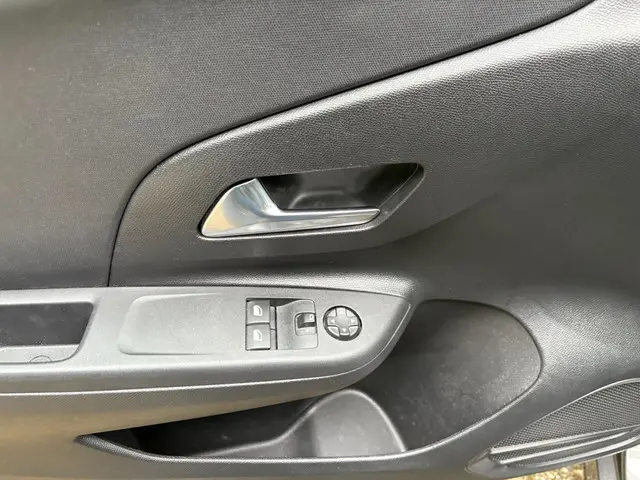 Opel Corsa 1.2 Edition *AUTOMAAT 2020 Benzine 14